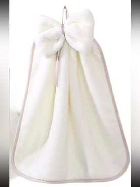 Plush Ivory Bow Hand Towel